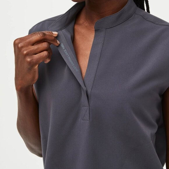 Figs Women's Rafaela Oversized Scrub Top Grey Size M - Picture 8 of 8